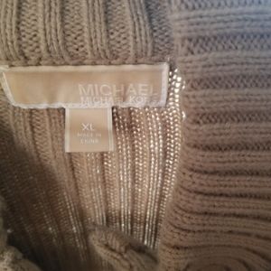 Michael Kors Sweaters - Michael Kors fur trimmed sweater vest Michael Kors Sweaters - Michael Kors fur trimmed sweater vest